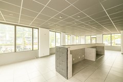 Aardbisschop Romerostraat 332  Utrecht 020.jpg